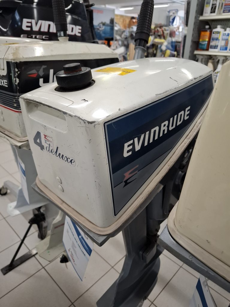Evinrude 4pk deluxe